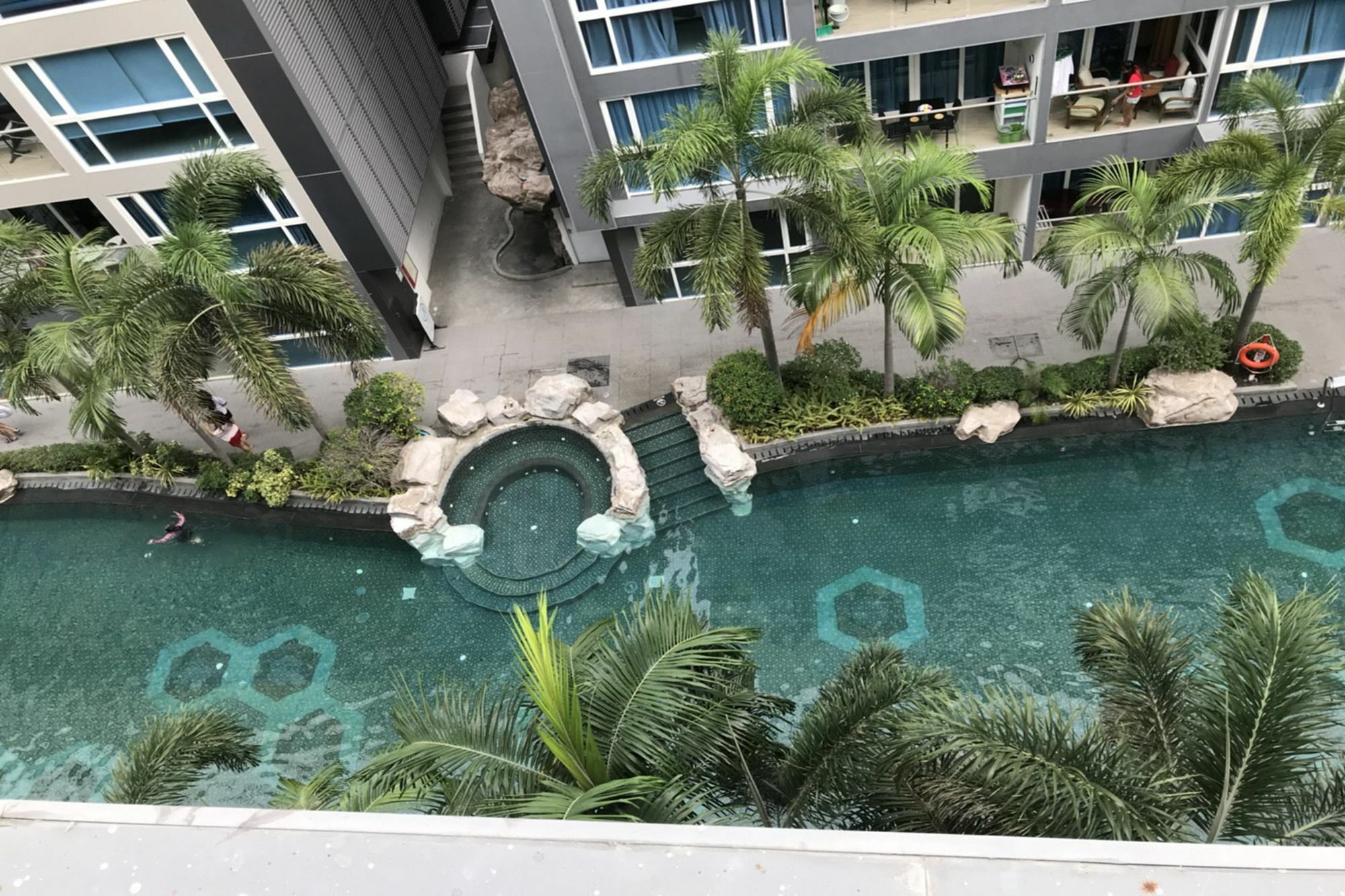Uplus Avenue Residence Pattaya Exterior photo
